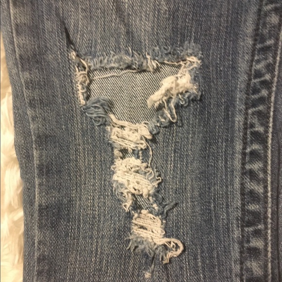 Celebrity Pink Distressed Jeans Size 3 - Picture 3 of 11